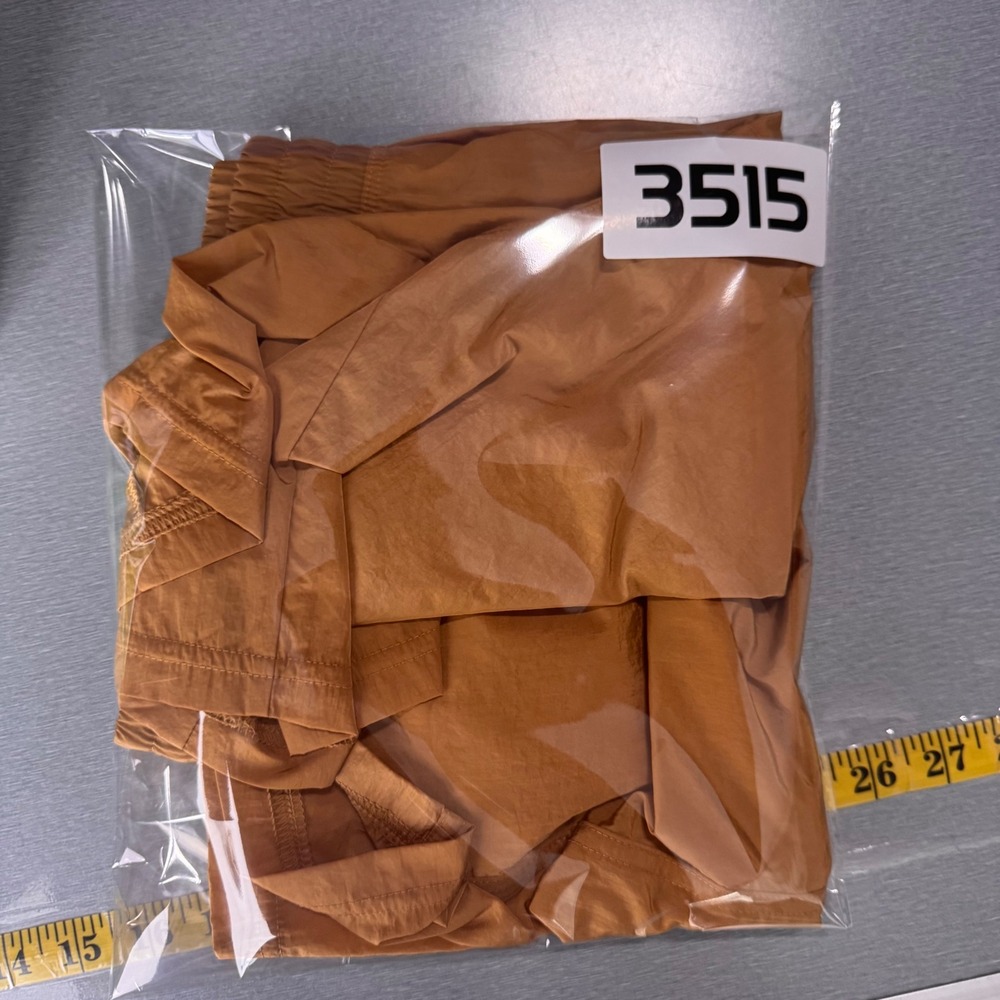 VRST Mens 7" All-In Short Palomino Gold Shine Unlined Water Repellent Med NWT - Picture 11 of 11